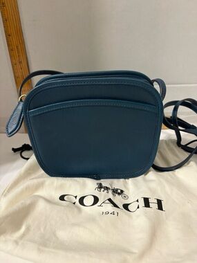 Coach Pebble Leather Crossbody Bag in Teal Zip closure adjustable strap w/charm